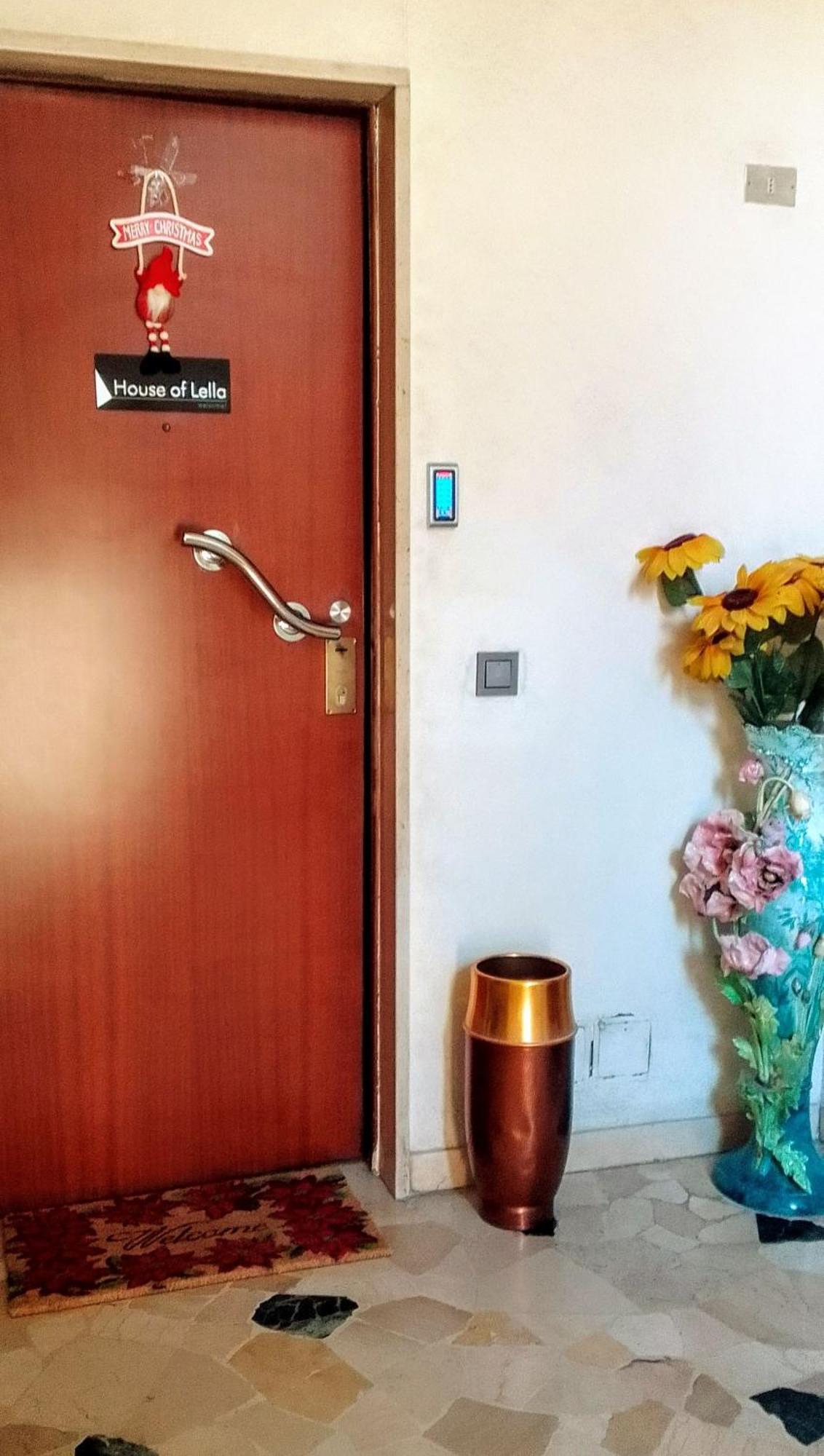 "House Of Lella" Appartamento 2 Camere Da Letto Милано Екстериор снимка
